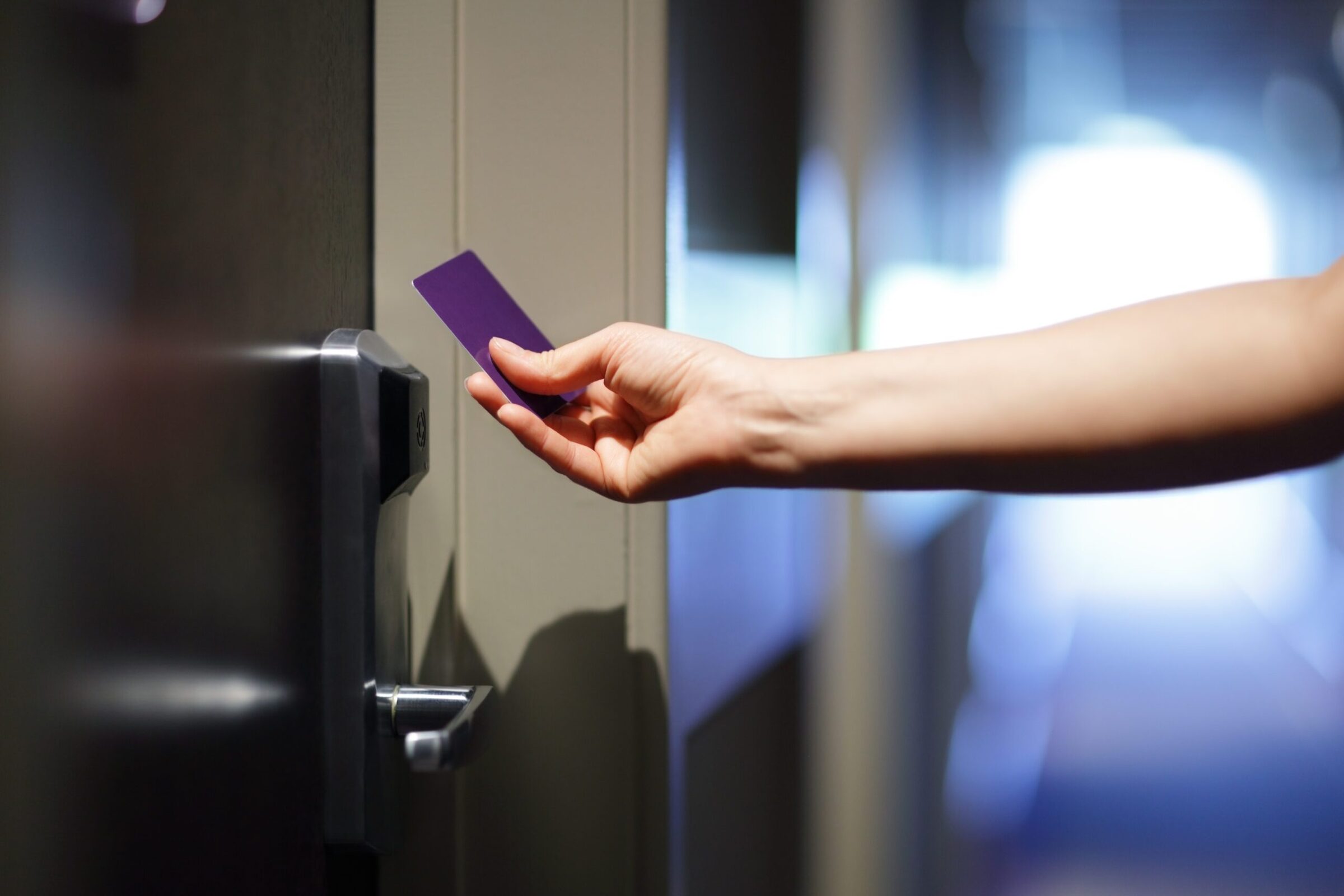 proximity tracking technology for a warehouse